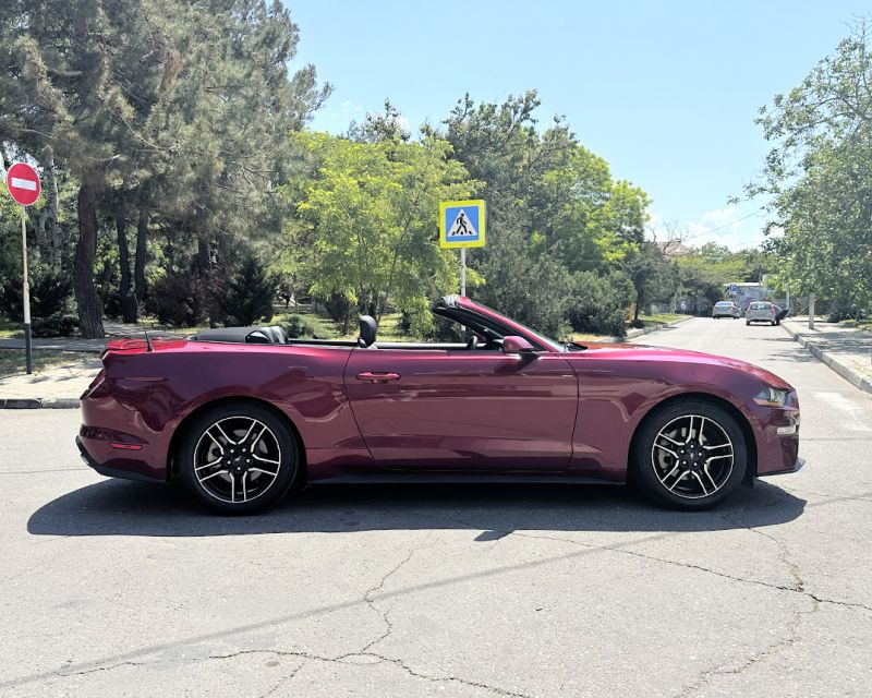 Ford Mustang Спорт купе / Кабриолет